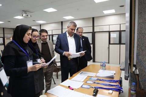 بازدید مسئولان وزارت بهداشت از روند ارزیابی نهایی داوطلبان آزمون استخدامی سال ۱۴۰۴ دانشگاه علوم پزشکی ایران